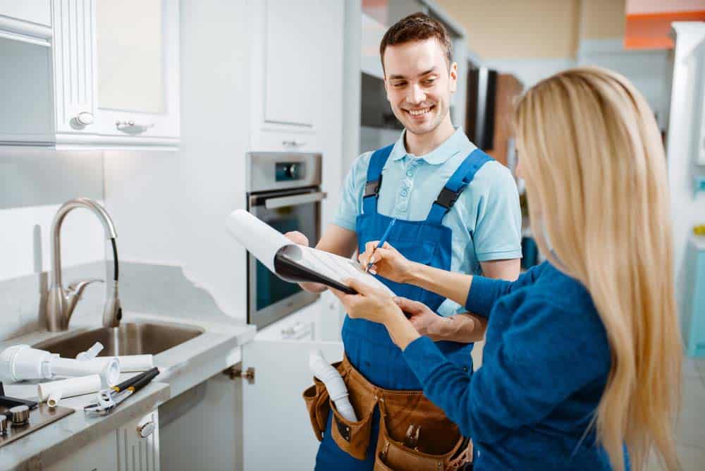 homeowner talking to a plumber New Port Richey, FL